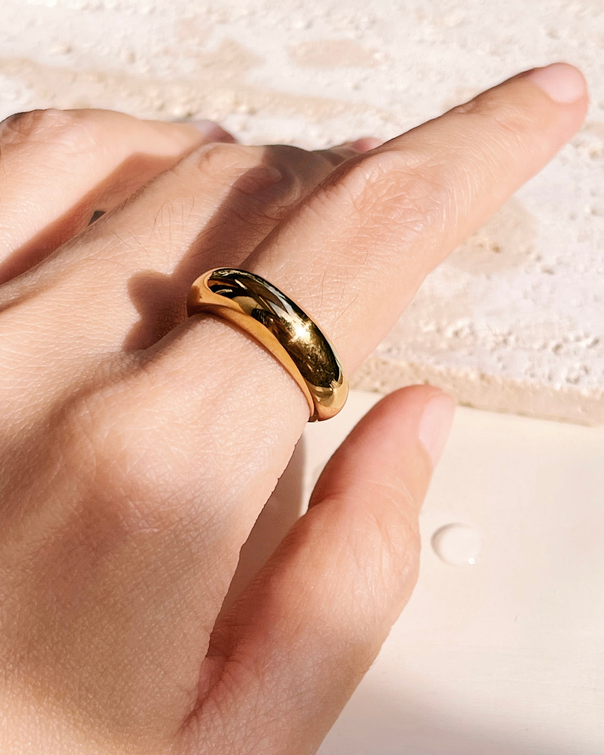 Brooke Classic Smooth Chunky Round Design Gold Ring