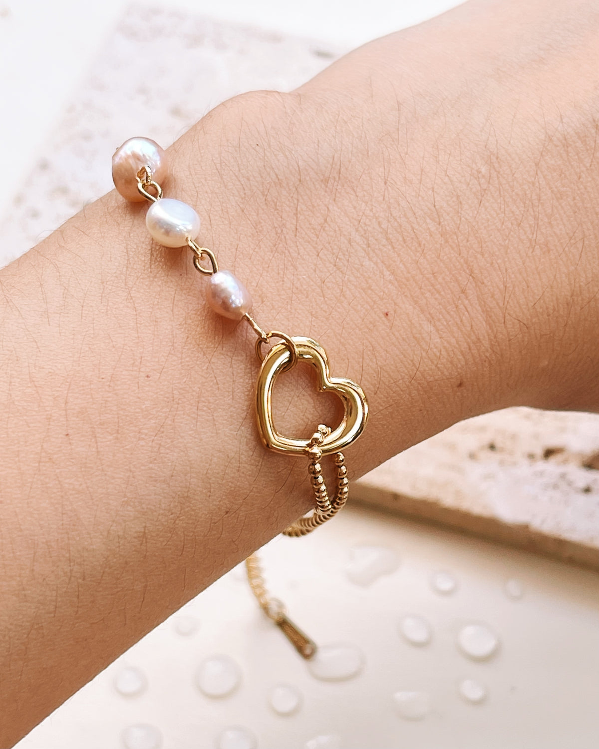 Emery Dual Design Half Paperclip Half Beads Chain with Hollow Heart Pearl Pendants Gold Bangle
