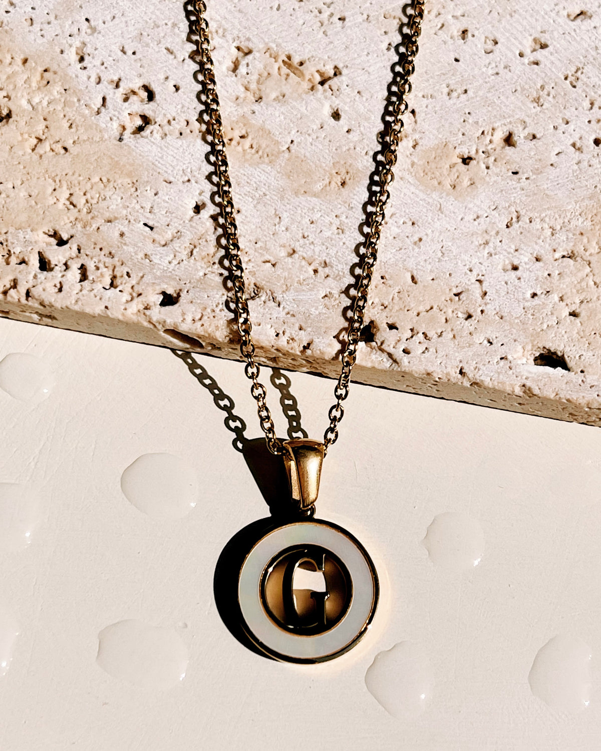 Abigail Letter Initials (A-Z) Shell Pendant Link Chain Gold Necklace