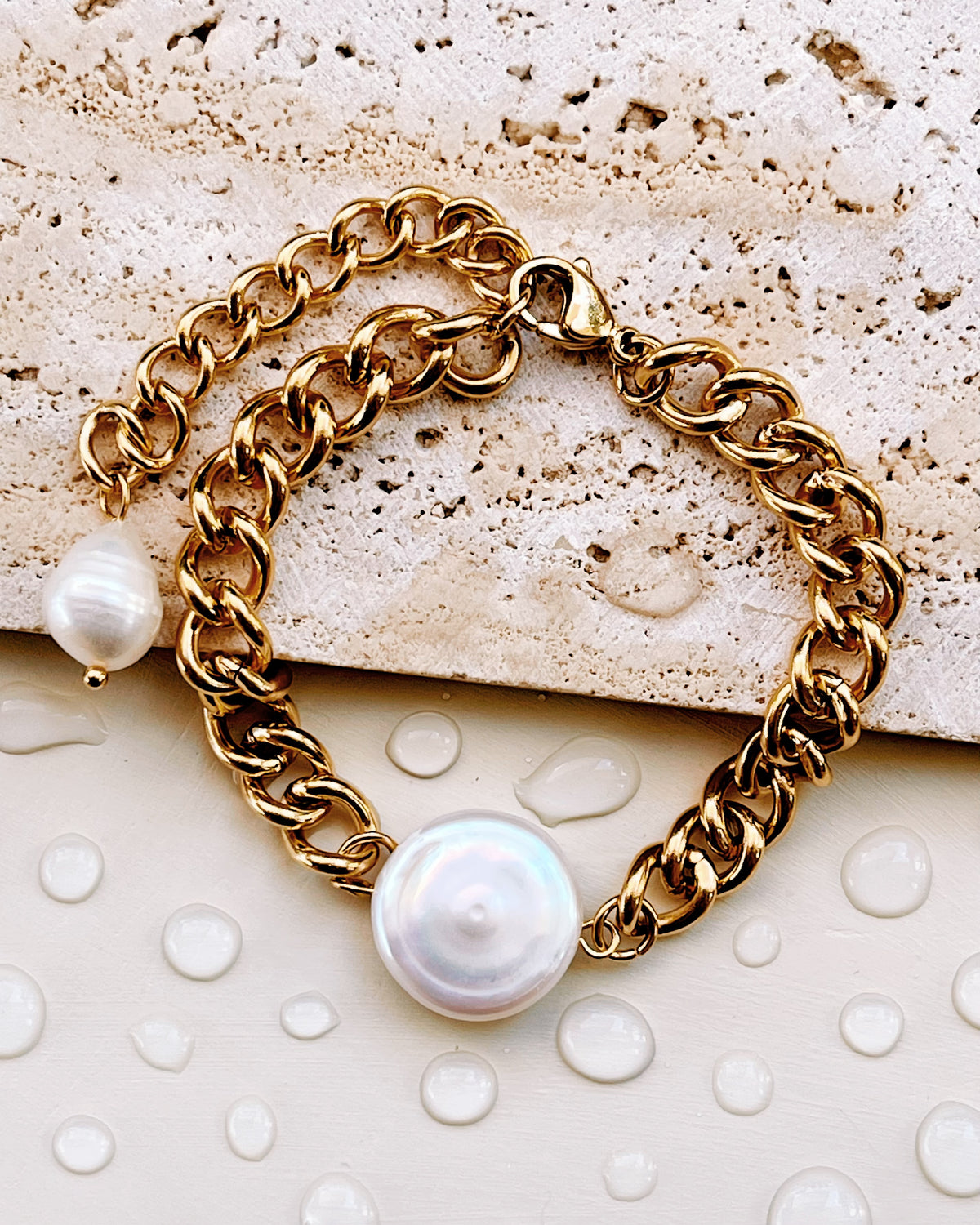 Elaine Chunky Cuban Chain Flat Baroque Freshwater Pearl Pendant Gold Bracelet