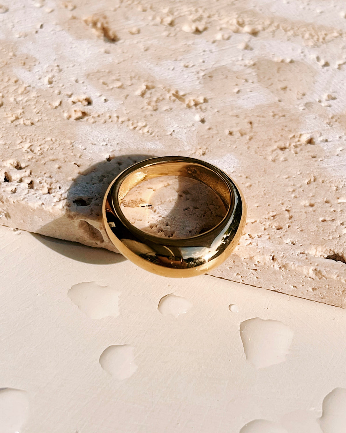 Brooke Classic Smooth Chunky Round Design Gold Ring
