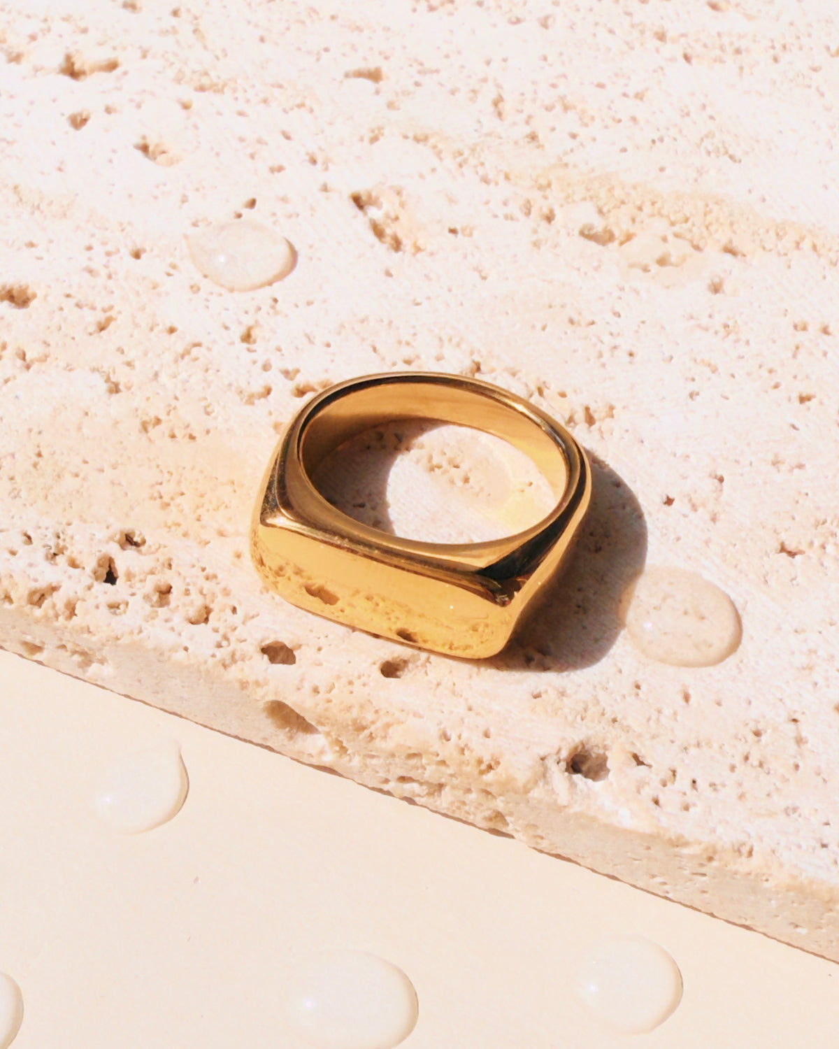 Phoenix Oval Rounded Flat Bar Top Head Design Gold Ring