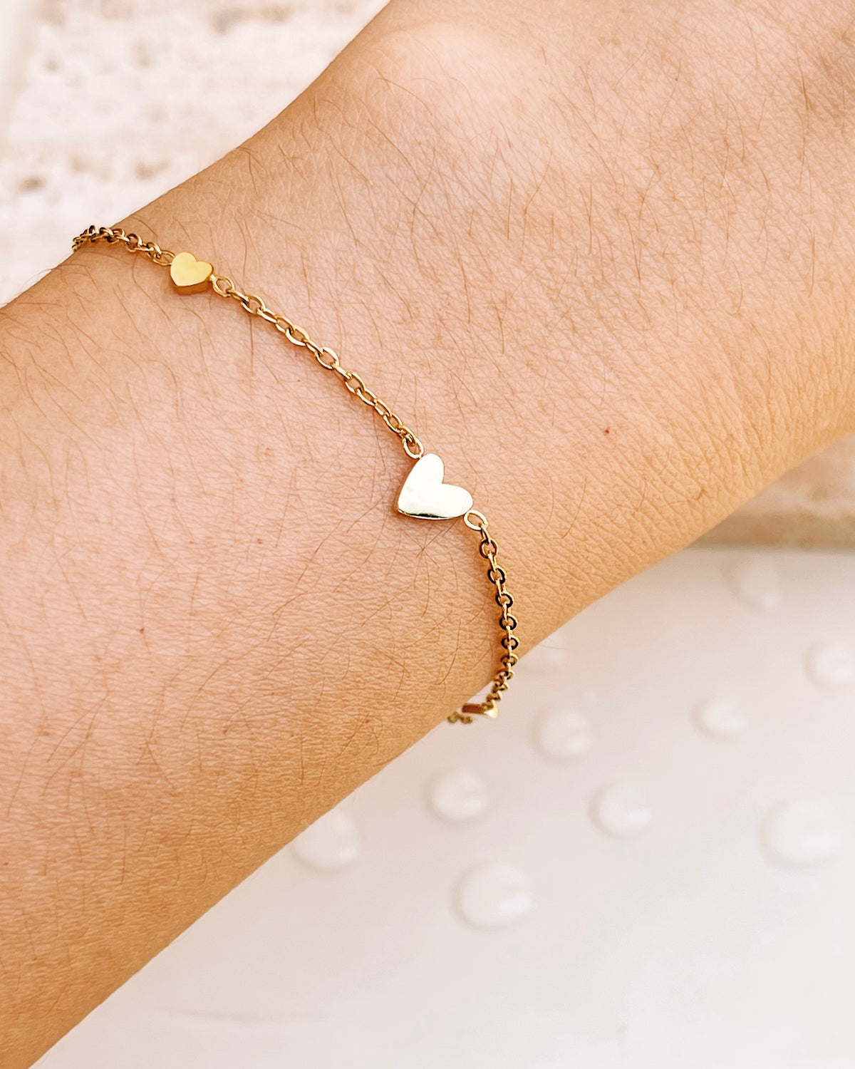 Jasmine Minimalist Triple Mini Heart Pendants Link Chain Gold Bracelet