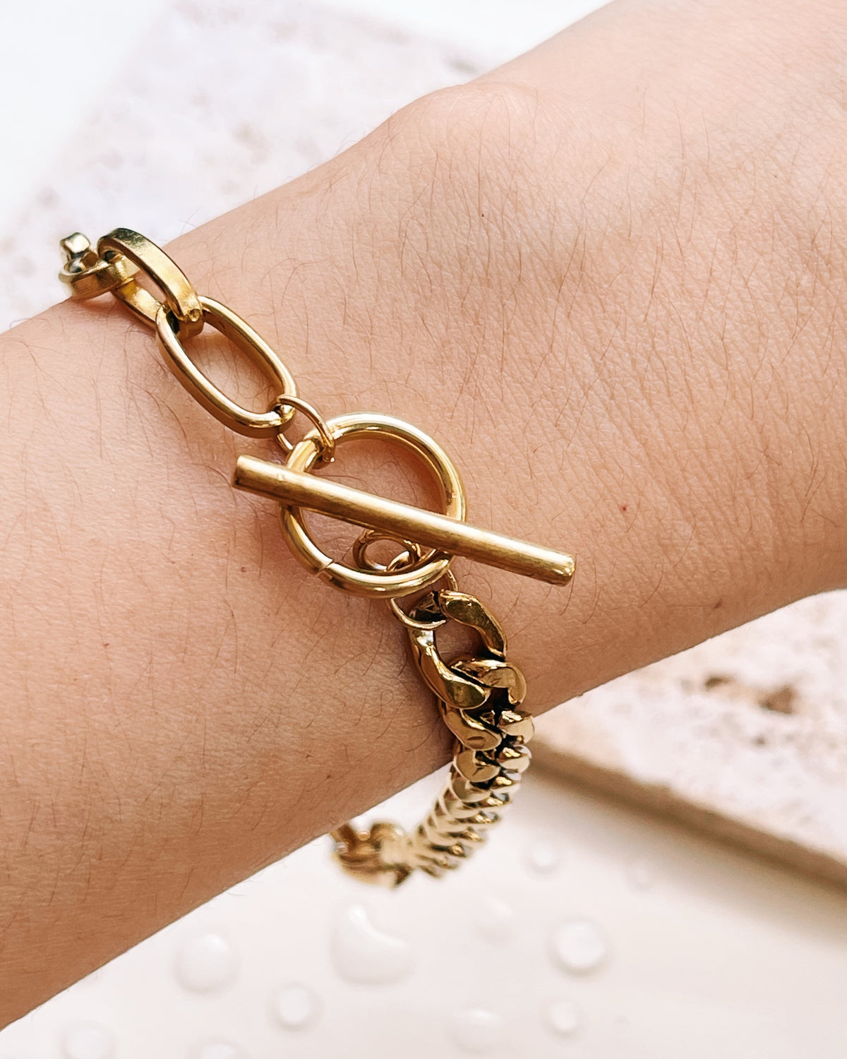 Emily Dual Design Half Oval Link Half Curb Chain with Heart Pendant Chunky Gold Bracelet