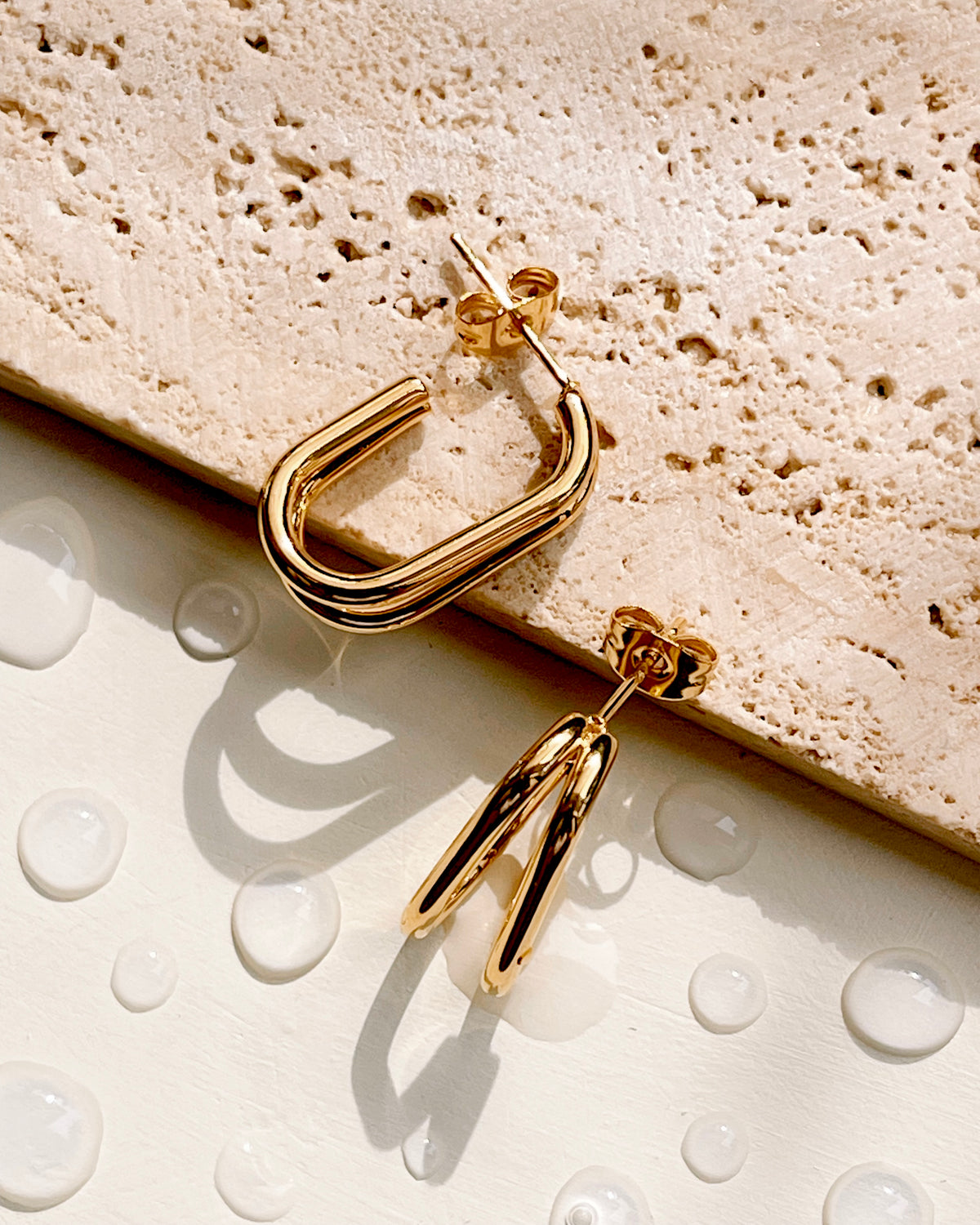 Kelly Double Layer CC Shaped Geometric Layered Look Gold Huggies