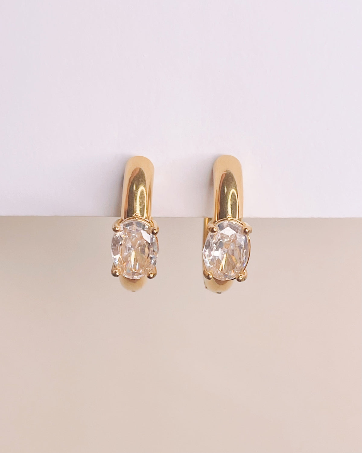 Rayna Ring Design Crowned Zircon Gold Huggies