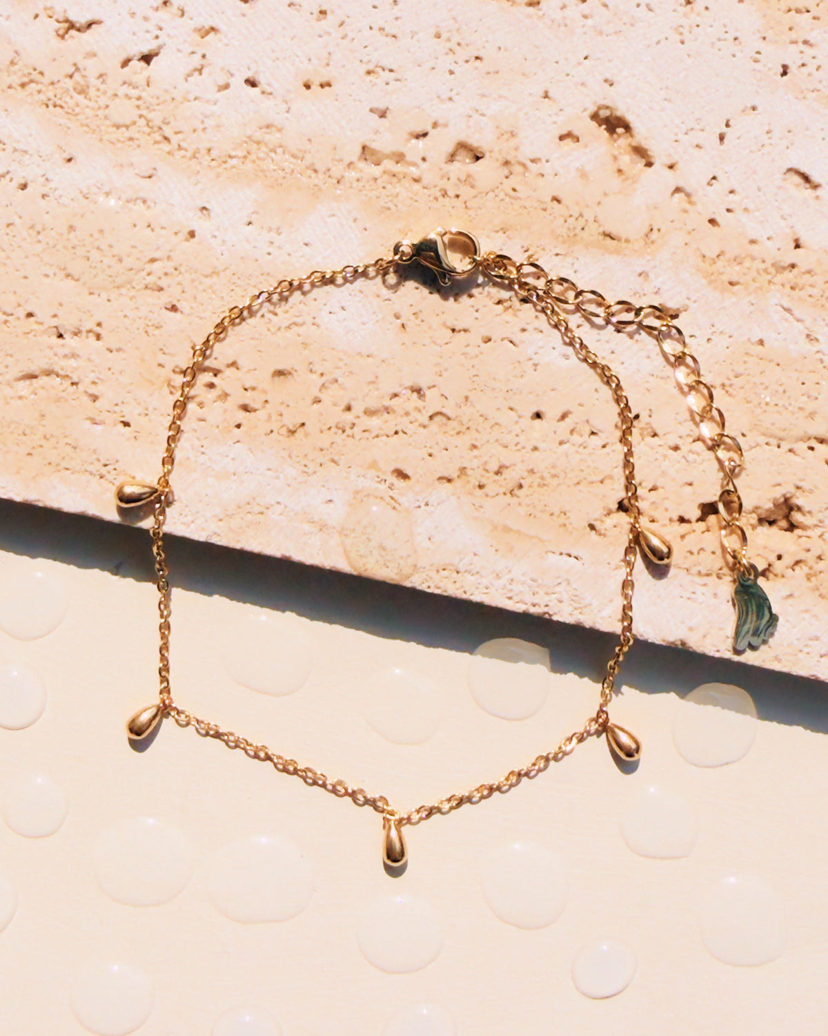 Junia Beaded Small Waterdrop Teardrop Shaped Pendant Cable Link Chain Gold Bracelet