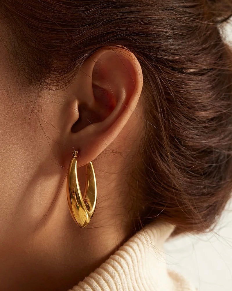Katie (Gold) Pointed Teardrop Waterdrop Design Chunky Hoops