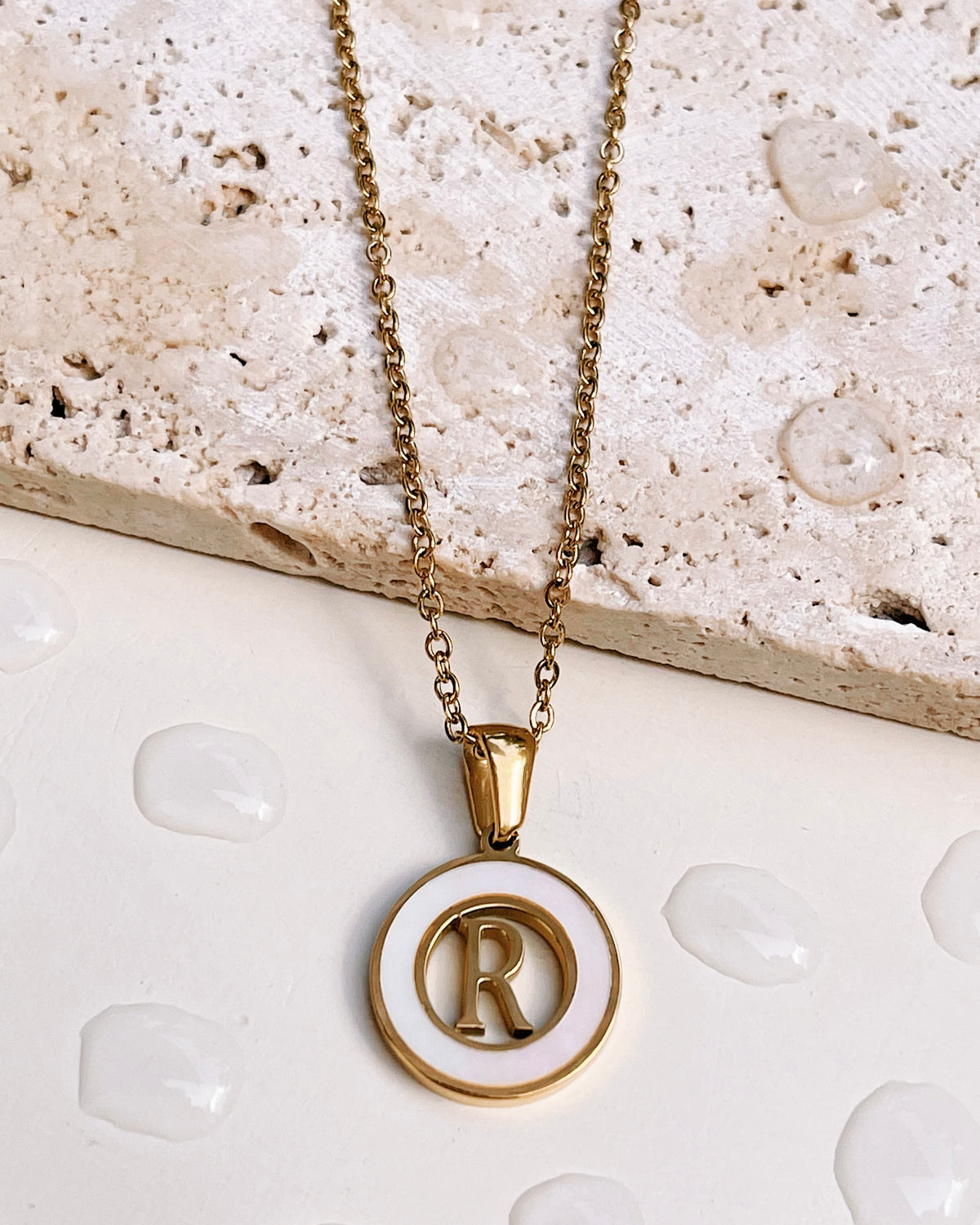 Abigail Letter Initials (A-Z) Shell Pendant Link Chain Gold Necklace