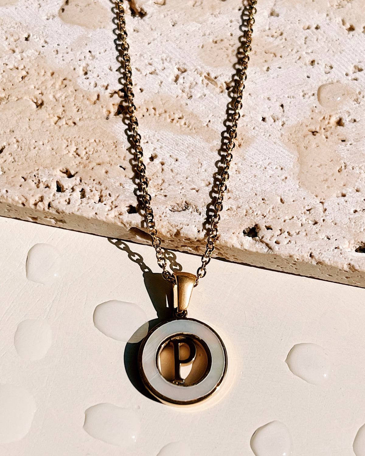 Abigail Letter Initials (A-Z) Shell Pendant Link Chain Gold Necklace