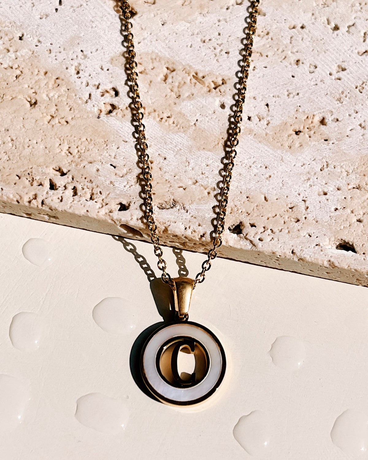 Abigail Letter Initials (A-Z) Shell Pendant Link Chain Gold Necklace