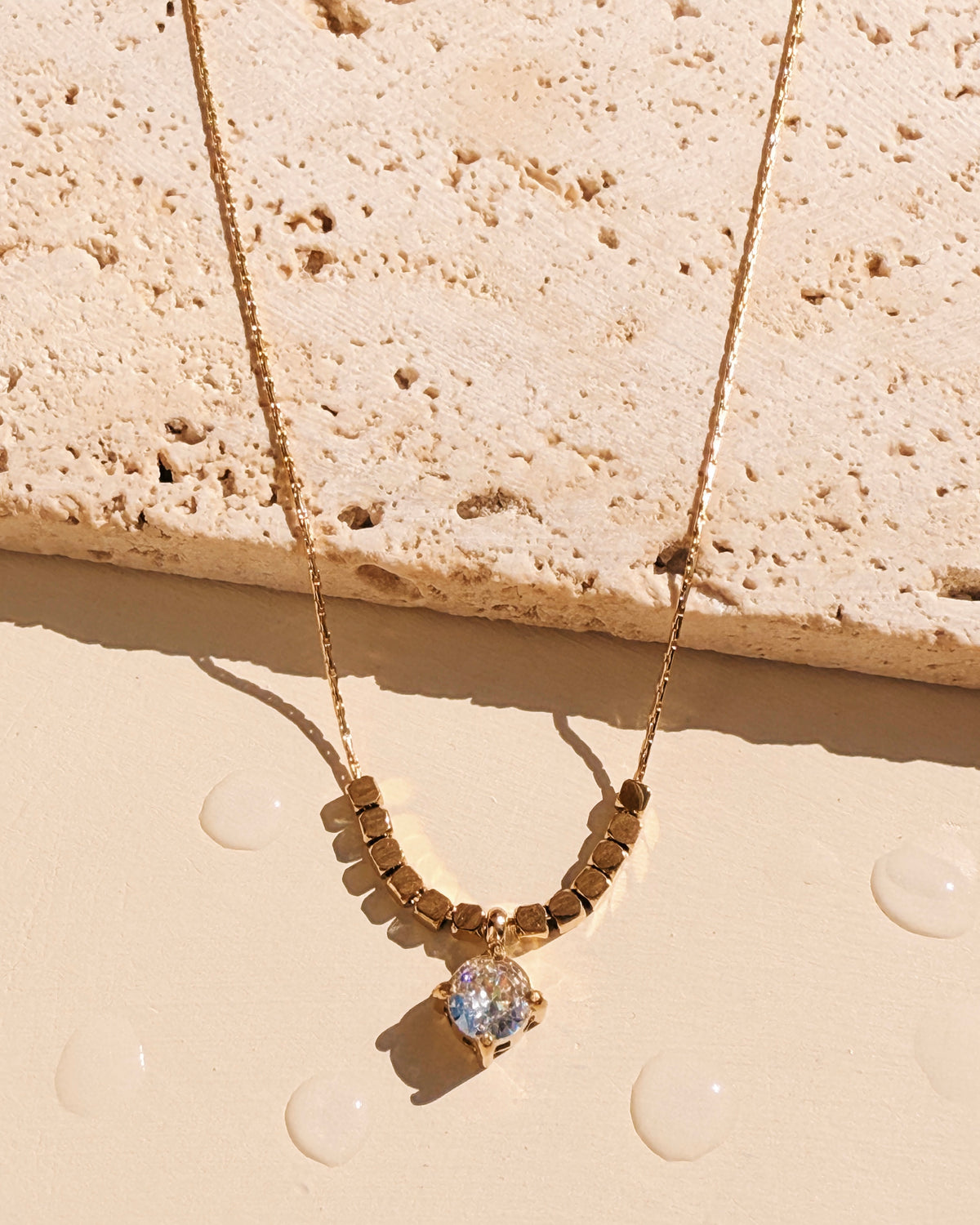 Geneva Multi Box Faceted Center Round Zircon Bezel Crowned Setting Pendant Thin Anchor Chain Gold Necklace