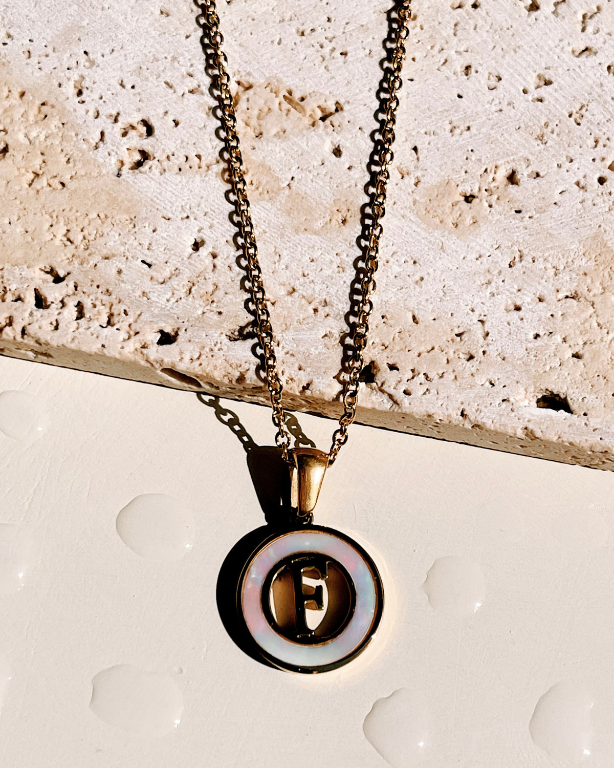 Abigail Letter Initials (A-Z) Shell Pendant Link Chain Gold Necklace