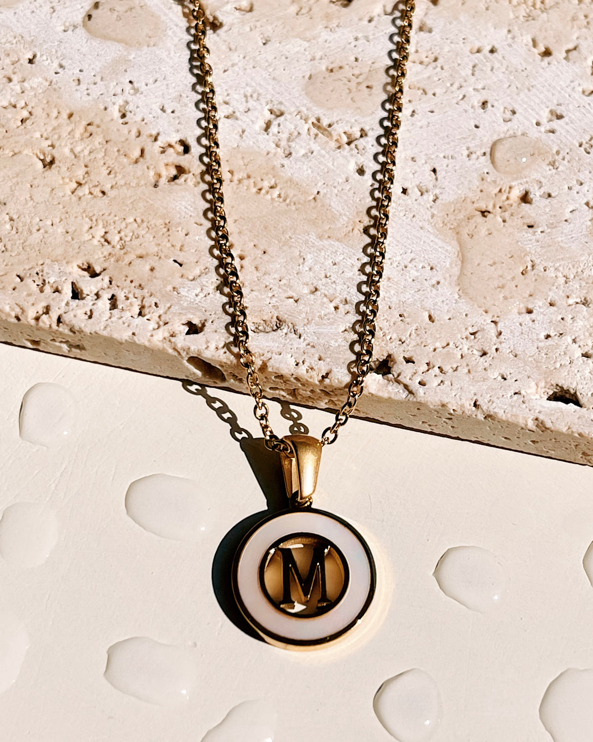 Abigail Letter Initials (A-Z) Shell Pendant Link Chain Gold Necklace