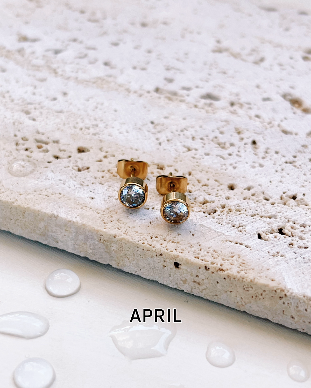 Irene Birthstone Birth Month Color Inlaid Round Zircon Gold Studs