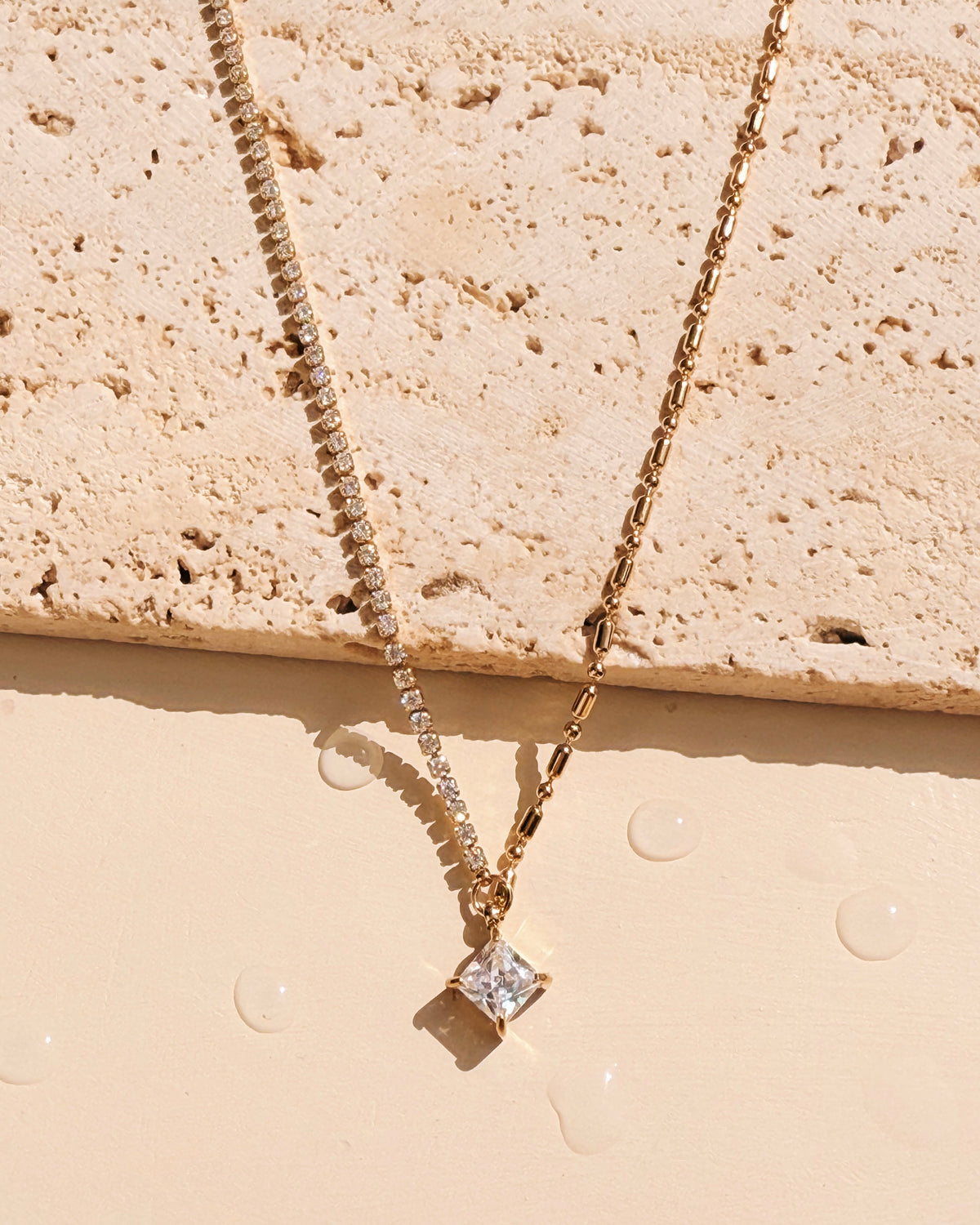 Harley Dual Design Half Thin Rounded Zircon Bezel Set Tennis Chain Half Ball Bean Beads Chain Diamond Shaped Zircon Pendant Gold Necklace