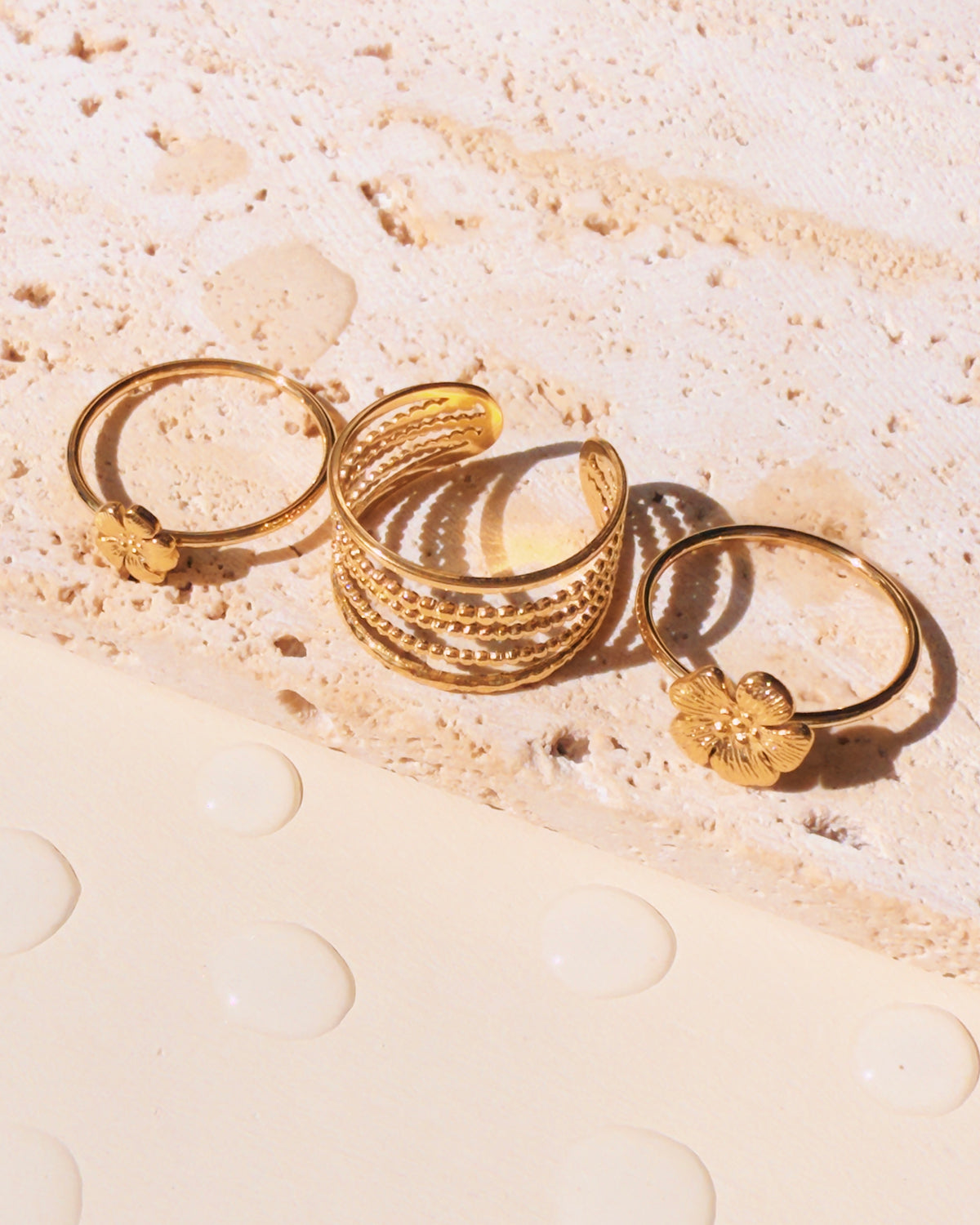 Perla (Bundle Set) Five Layer Hollow Thin Band Twisted Center Design Textured Flower Shaped Top Head Design Smooth Carved Flower Shaped Top Head Design Stackable Ring