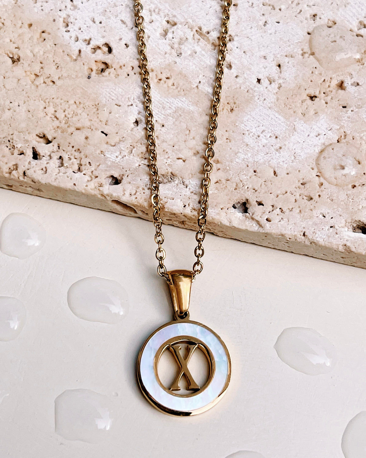 Abigail Letter Initials (A-Z) Shell Pendant Link Chain Gold Necklace