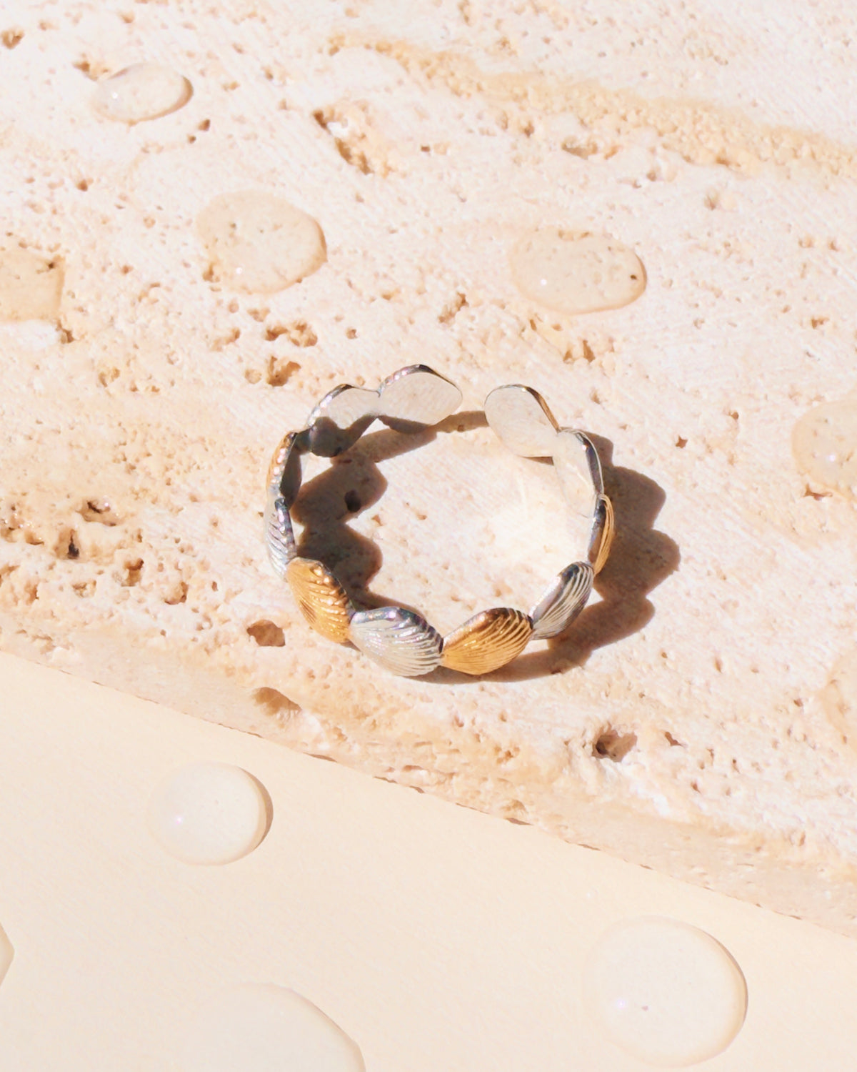 Pilar Two Tone Alternate Silver Gold Carved Shell Shaped Design Wide Open Ring