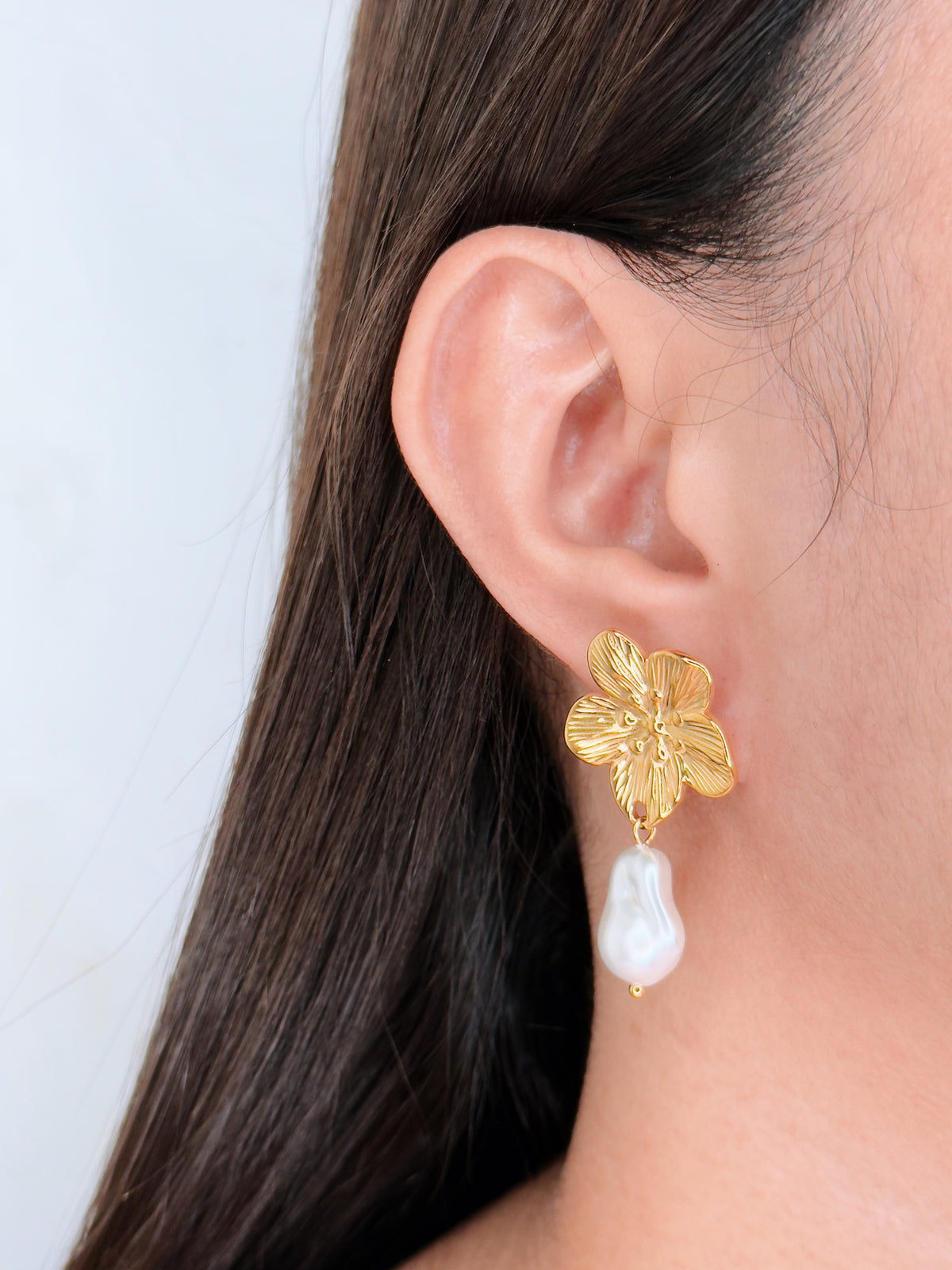 Mayumi Textured Carved Flat Wide Flower Design Gold Stud Baroque Pearl Drop Earrings