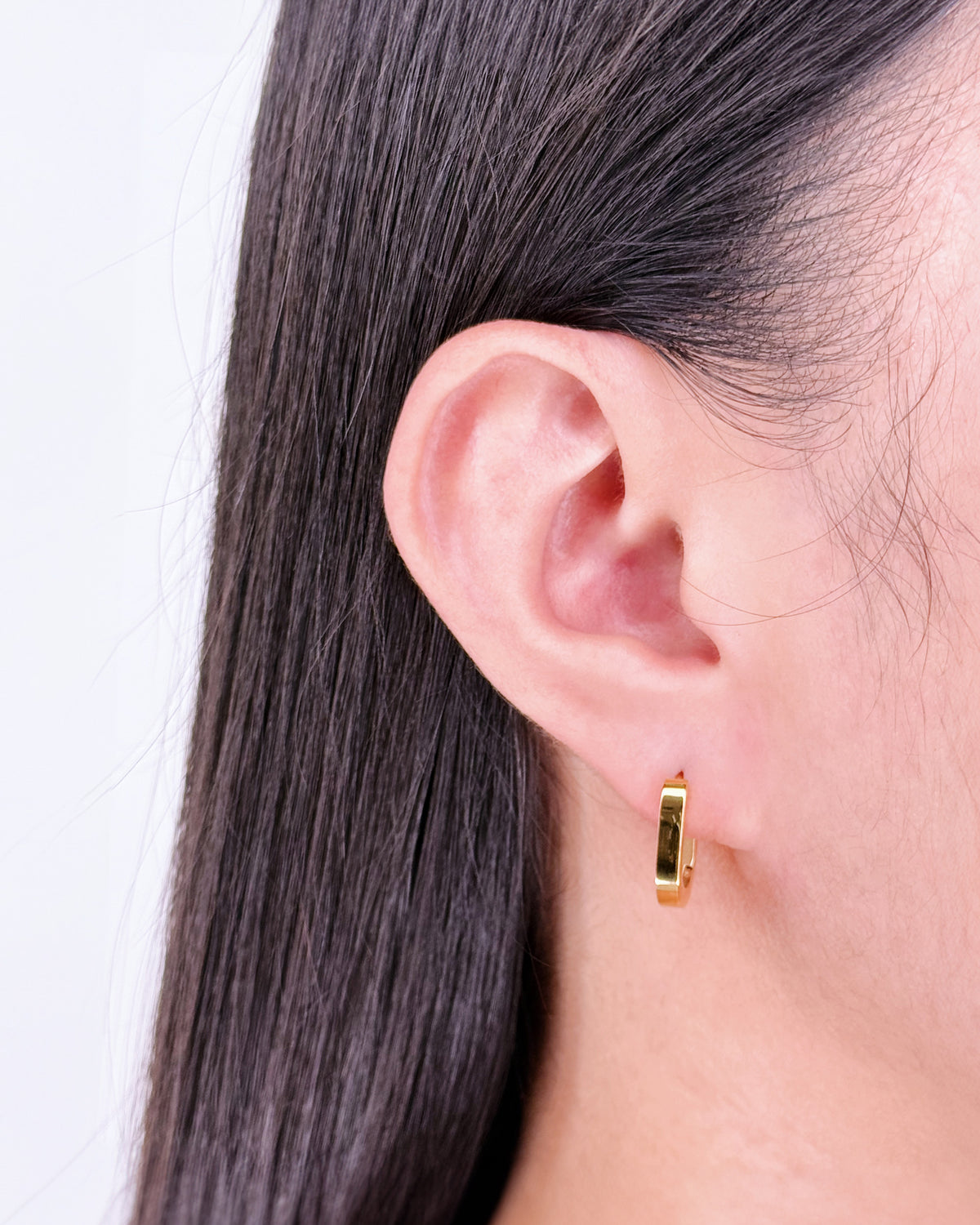 Cath (Bundle Set) 3 Pairs Zircon Paved Small Hollow Oval Shaped Gold Studs Zircon Paved Thin Round Gold Huggies U-Shaped Flat Gold Huggies
