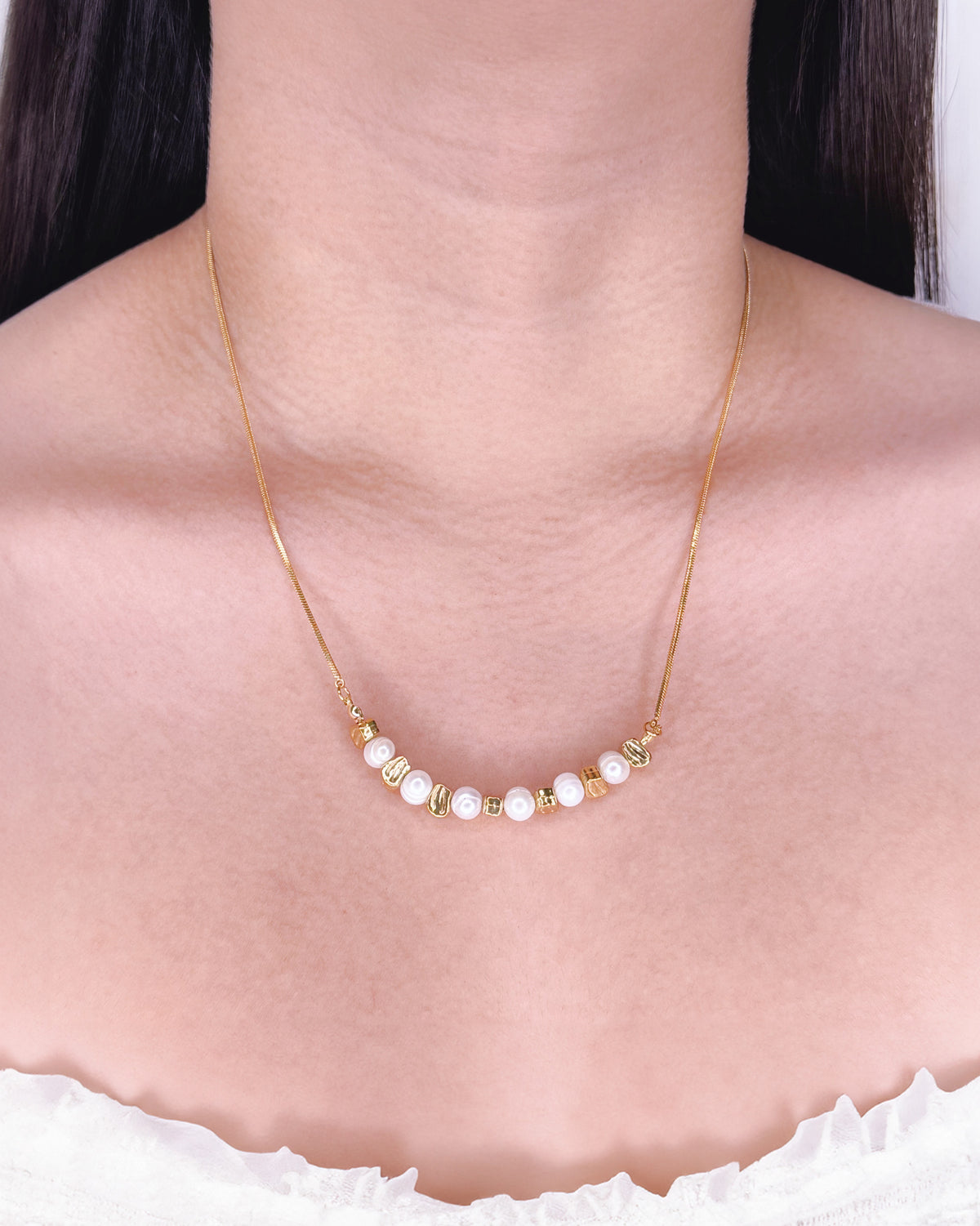 Clementine Center Pearl and Geometric Beaded Pendant Thin Snake Chain Gold Necklace