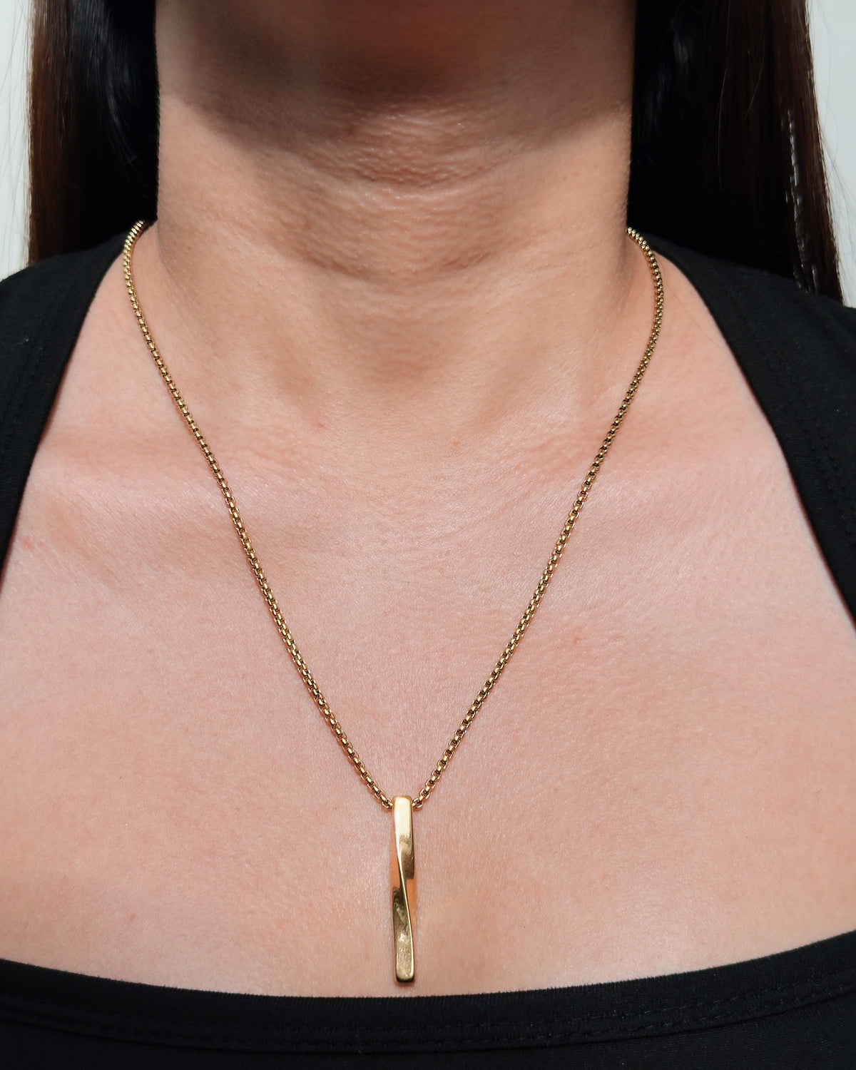 Logan (Gold) Small Box Chain Design Twisted Bar Pendant Necklace