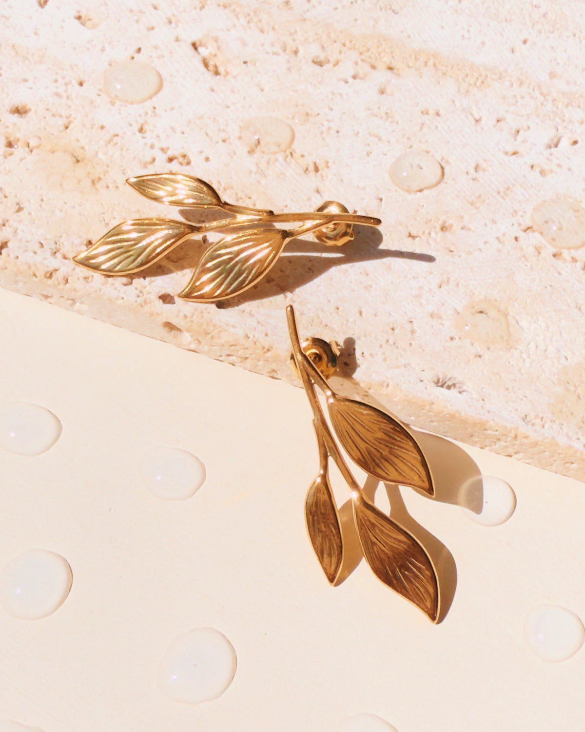 Primrose Pattern Leaf Carved Design Gold Studs