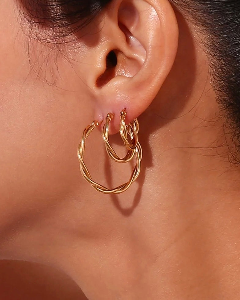 Wanda Classic Twisted Gold Hoops