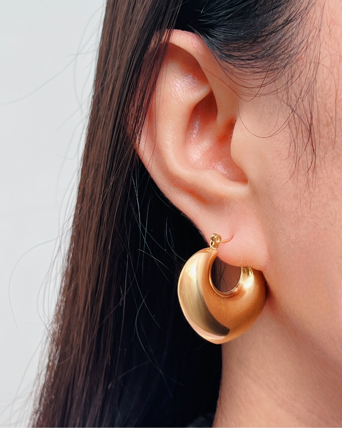 Nia Chunky Gold Hoops