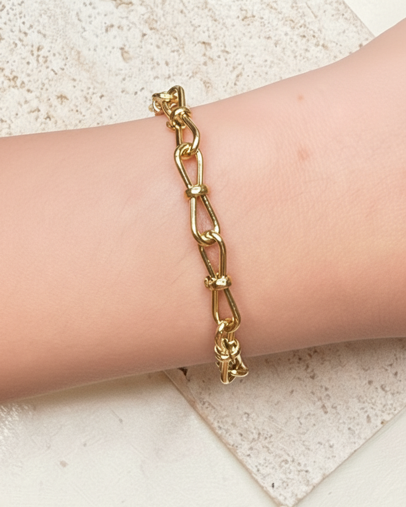 Lyorin Knot Tie Chain Design Gold Bracelet