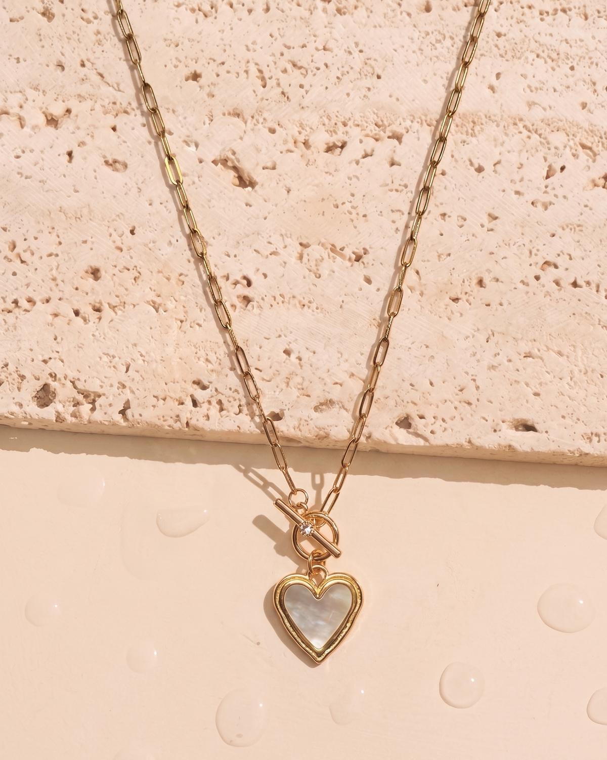 Aria Shell Stone Heart Shaped Frame OT Zircon Lock Pendant Small Thin Paperclip Chain Gold Necklace