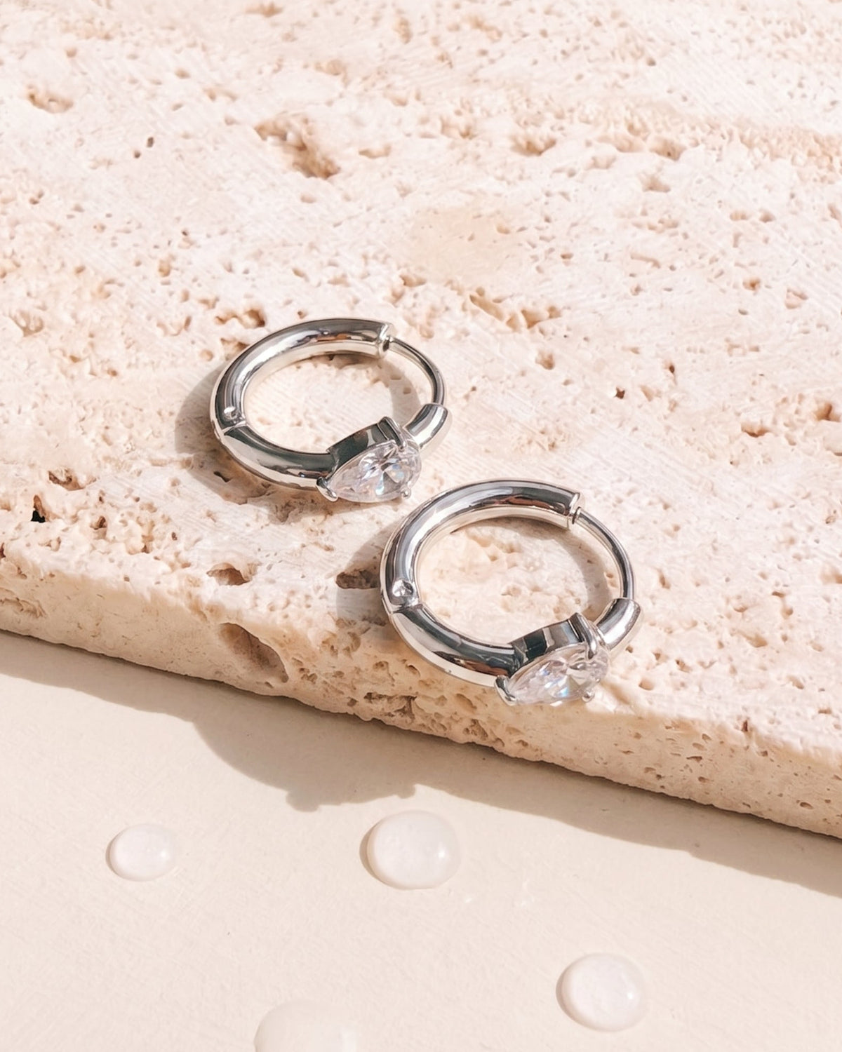 Deedee (Silver) Classic Round Huggies Teardrop Waterdrop Shaped Zircon Crowned Set Inlaid Middle Design Silver Huggies