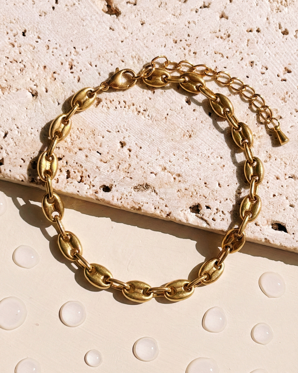 Lenyssa Vintage Soda Tab Chain Hoop Link Design Gold Bracelet