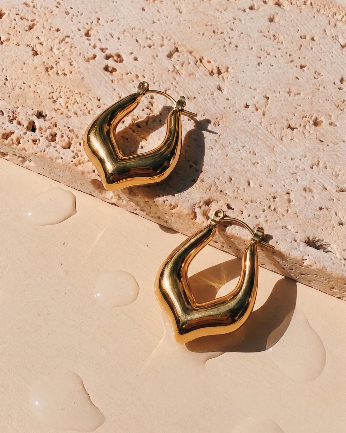 Lily Chunky Hollow Flame Design Gold Hoop Earrings