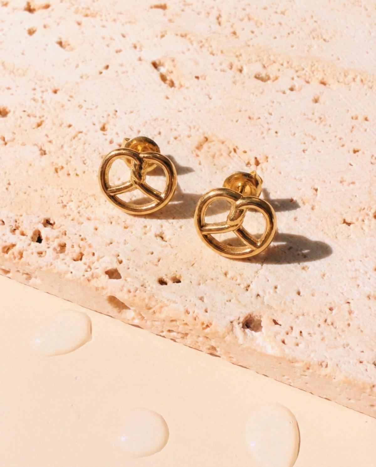 Phelira Pretzel Shaped Gold Studs