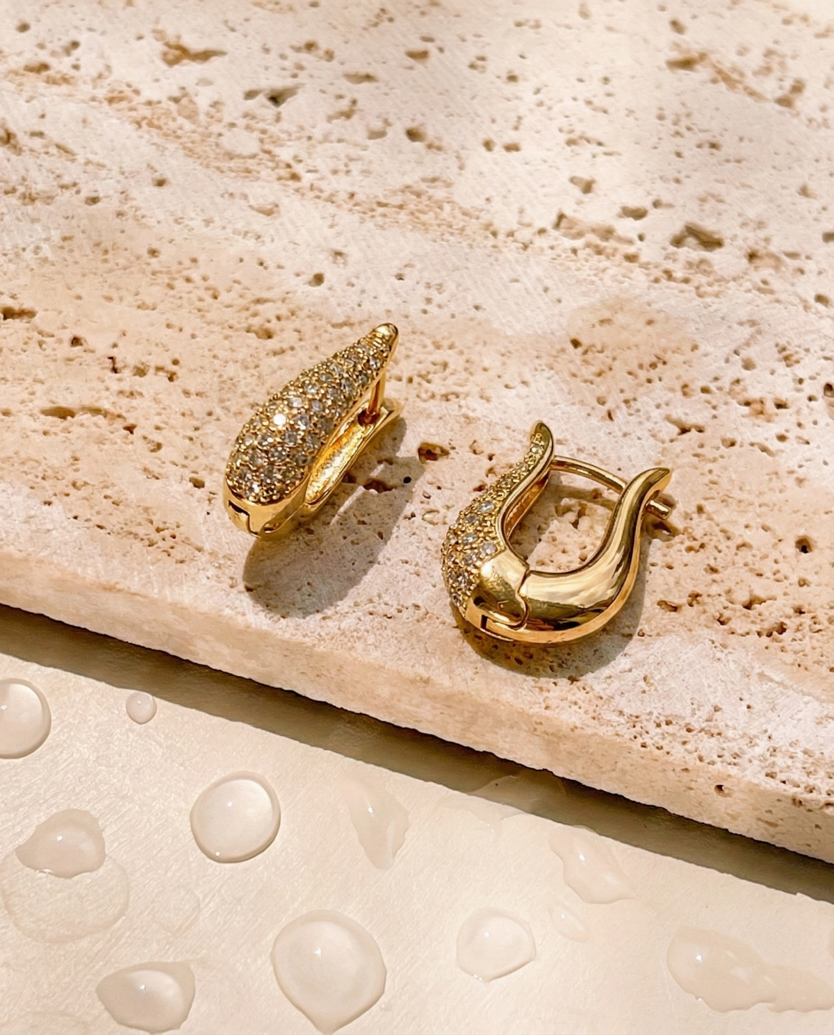 Talyvia Round Zircon Paved U-Shaped Waterdrop Design Gold Hoop Earrings