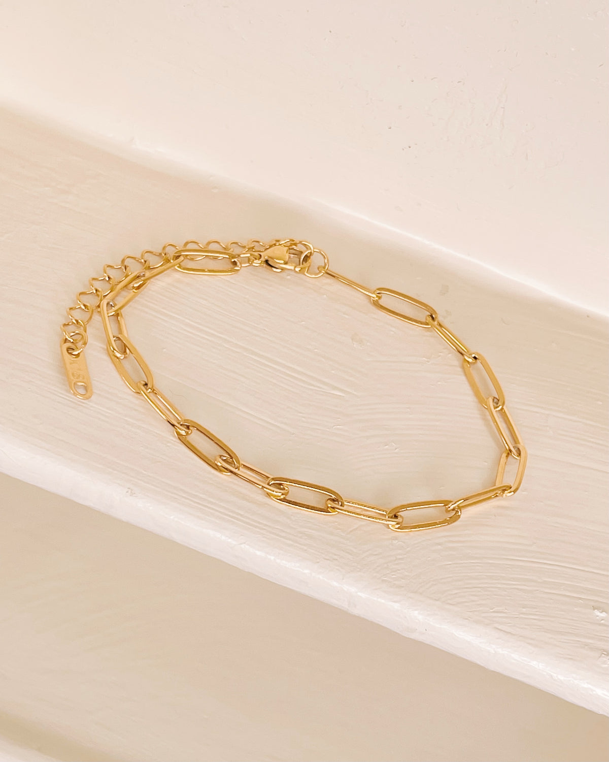 Elora Paper Clip Chain Gold Bracelet