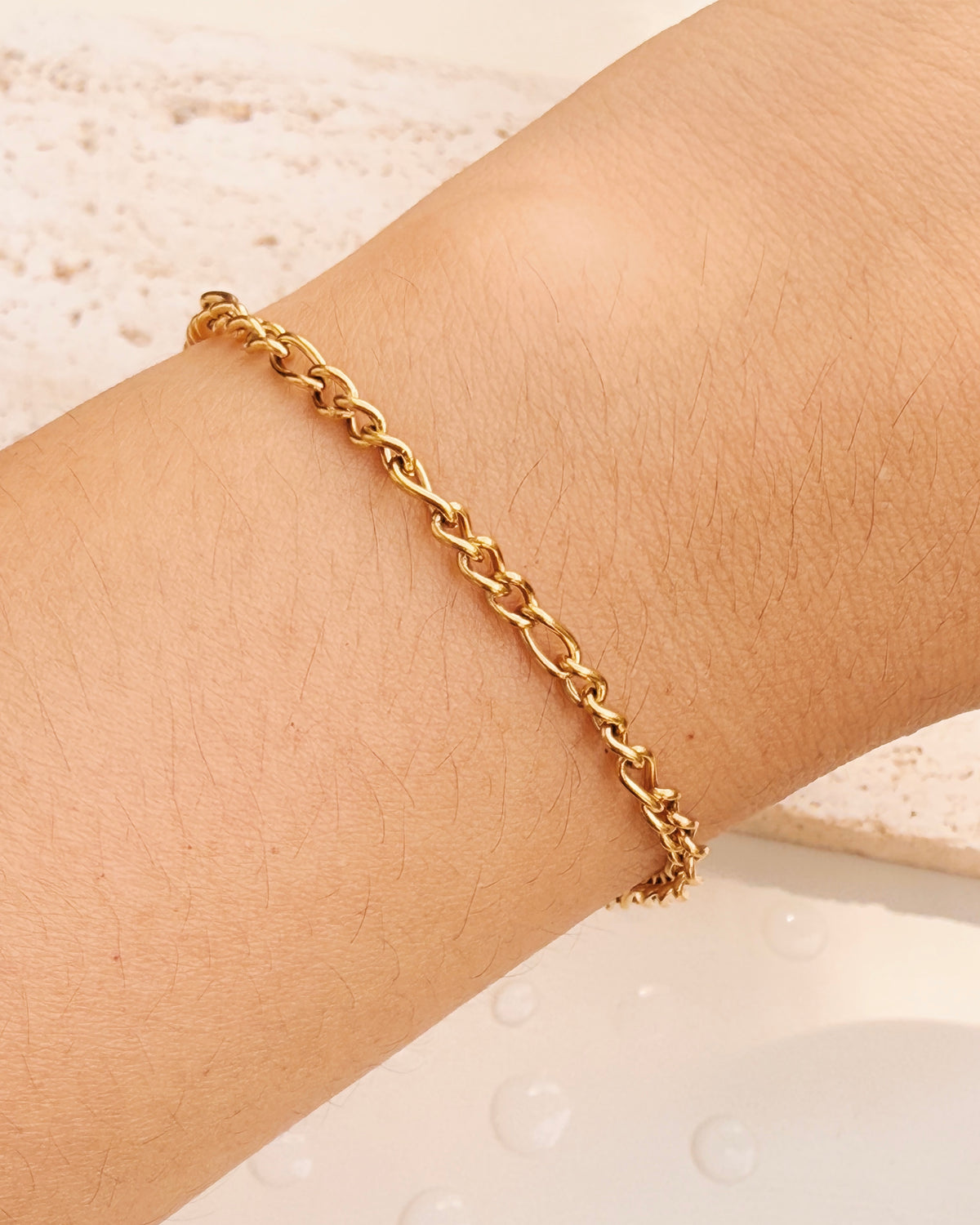 Desiree Classic Figaro Chain Gold Bracelet