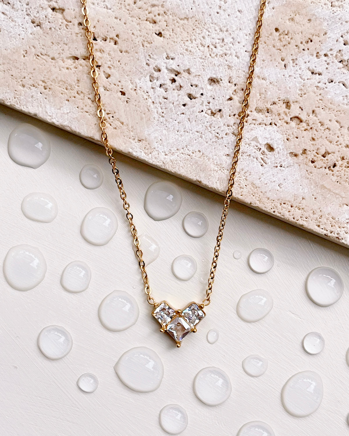 Mila Zircon Geometric Heart Pendant Cable Chain Gold Necklace