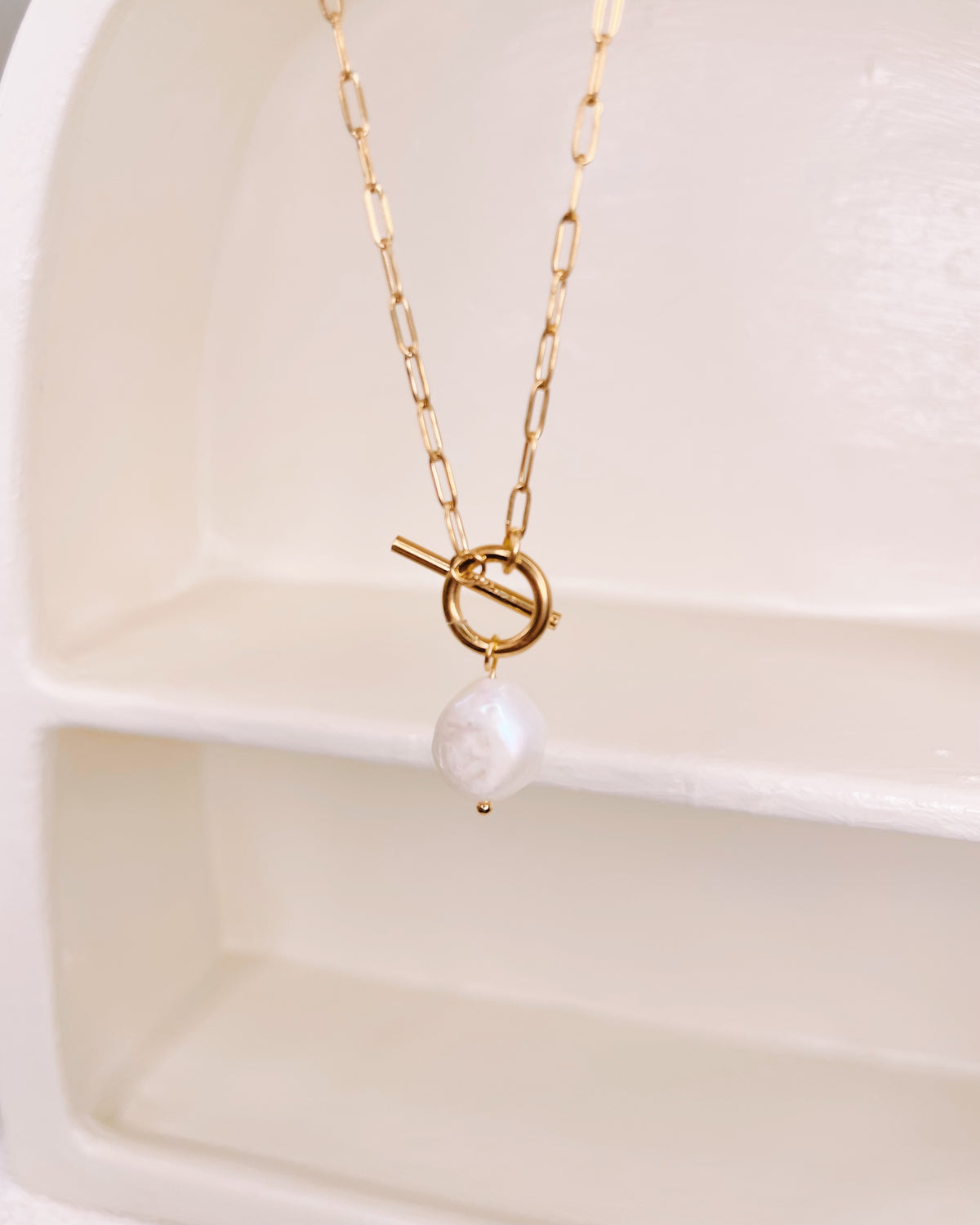 Edith Baroque Freshwater Pearl Pendant Link Chain Gold Necklace