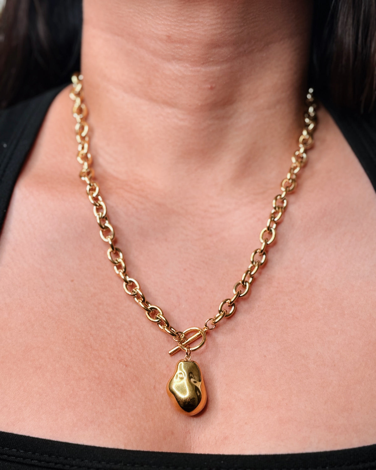 Olga Chunky Cable Link Chain Irregular Stone Design Pendant OT Lock Gold Necklace