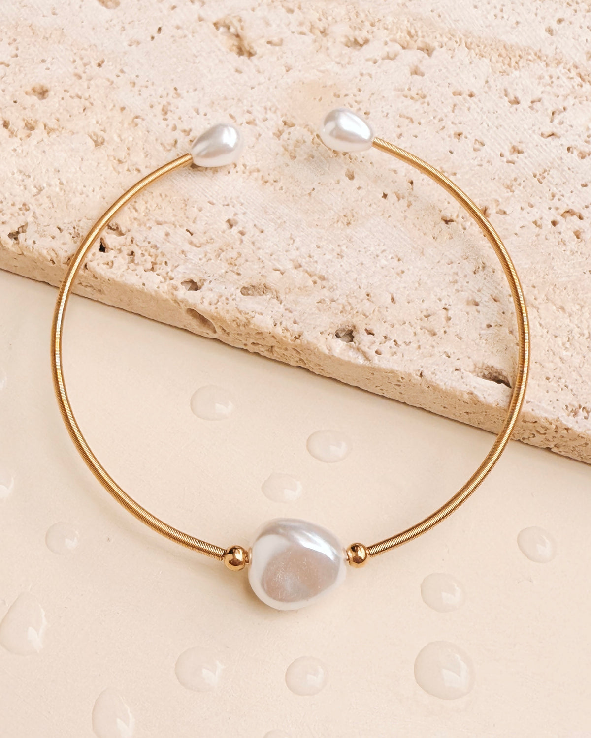 Francine Dual Pearl Tip Pearl Centerpiece Spring Design Gold Bangle