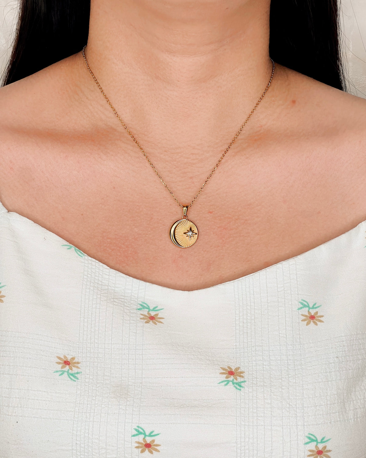 Nancy Moon Coin Sunburst Zircon Star Pendant Link Chain Gold Necklace