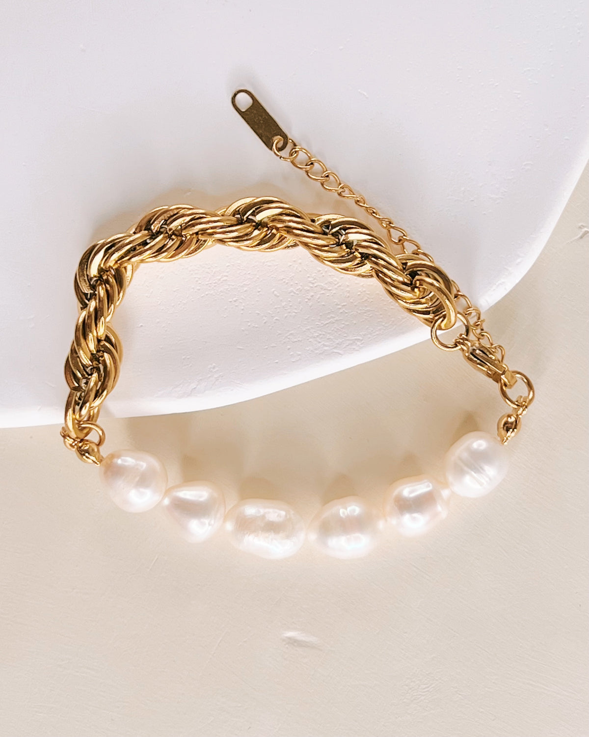 Valentina Baroque Freshwater Pearl Beads Rope Chain Gold Bracelet