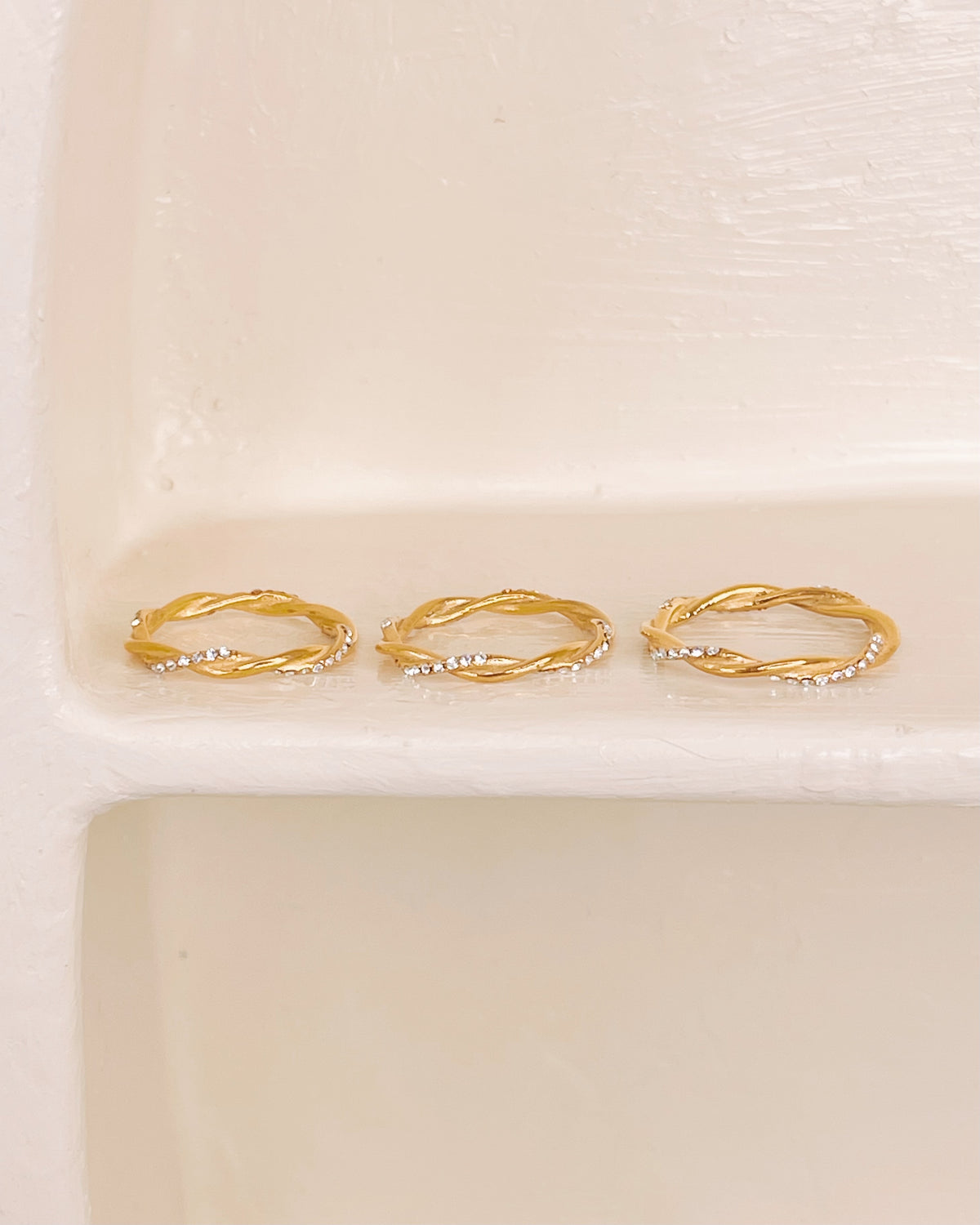 Jacqueline Zircon Interlaced Gold Ring