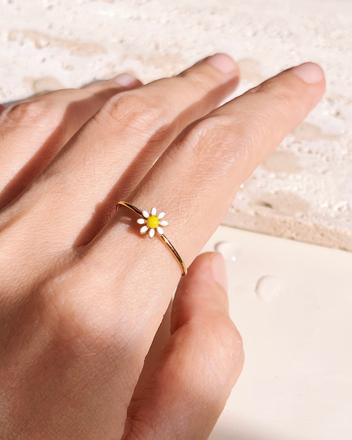 Athena White Daisy Centerpiece Interlock Design Minimalist Gold Ring