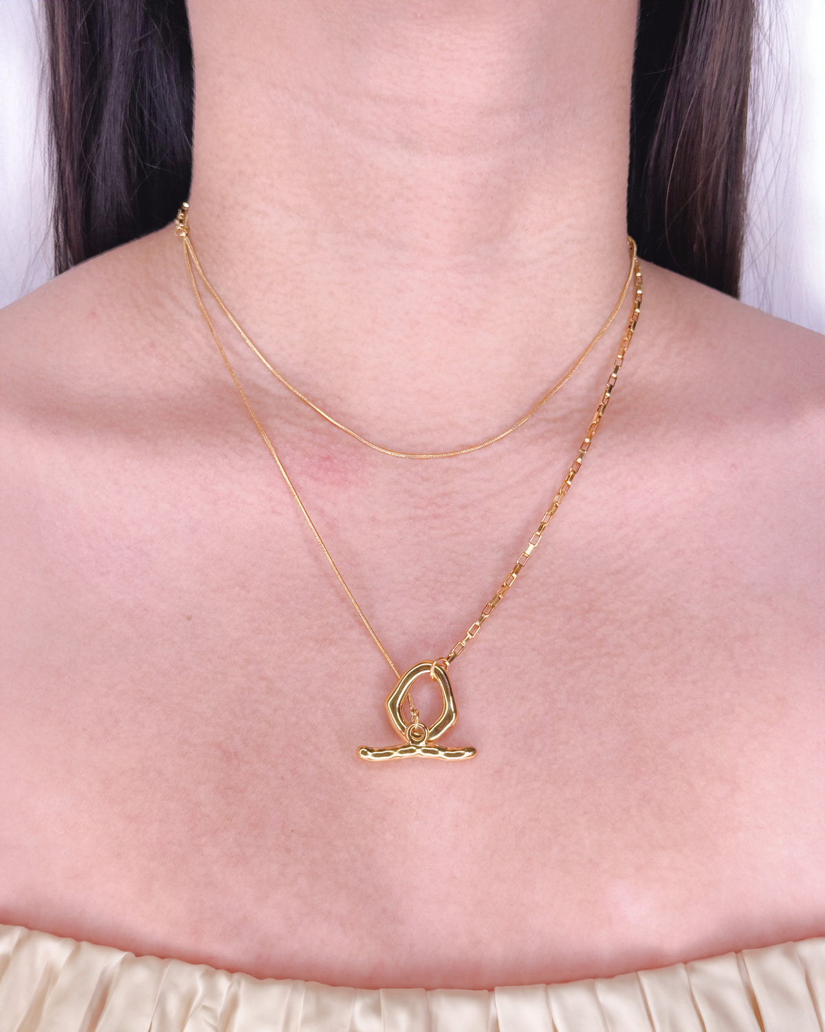 Chantal Irregular O/T Lock Pendant Double Layer Overlay Snake Chain Elongated Box Chain Gold Necklace