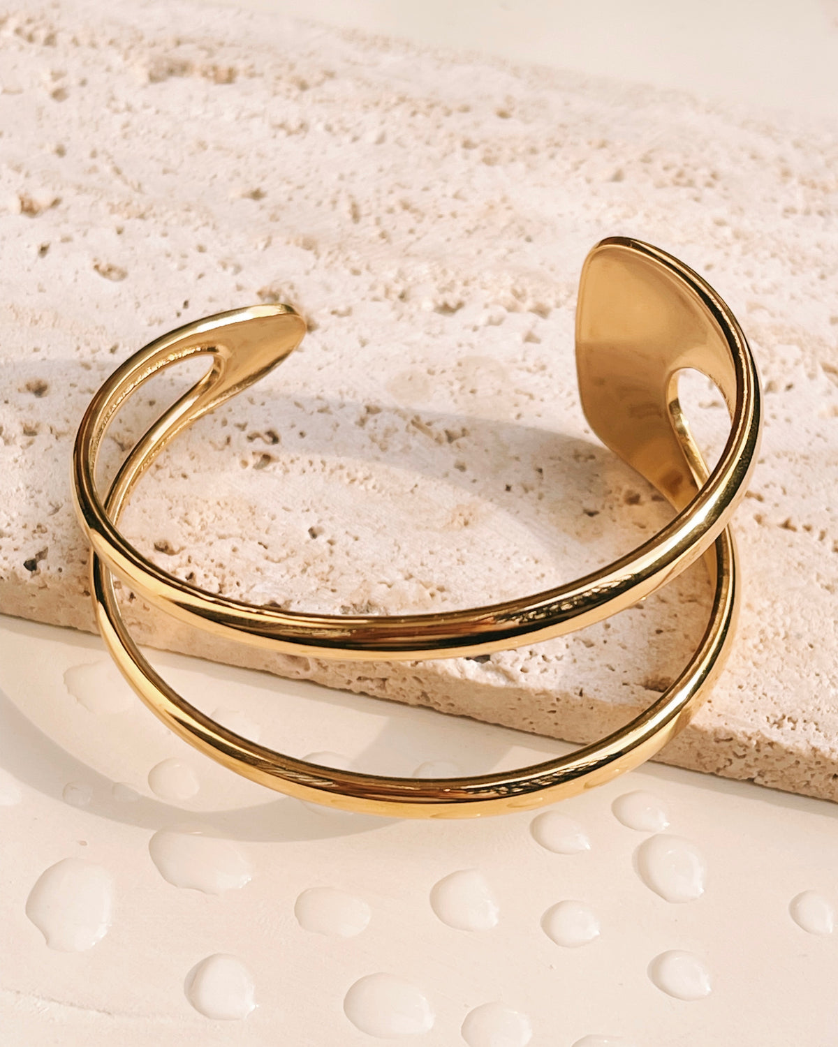 Abby Double Layer Hollow Middle Flat Design Gold Bangle