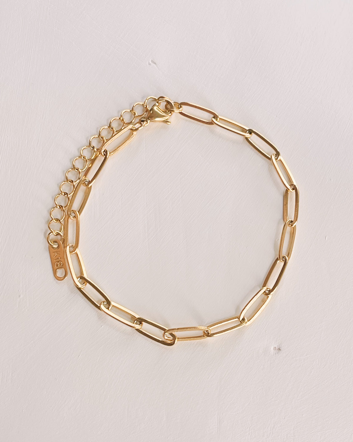 Elora Paper Clip Chain Gold Bracelet